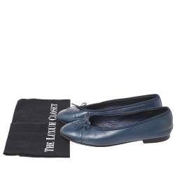 Pre Owned Chanel Blue Leather CC Bow Cap Toe Ballet Flats Size 38.5