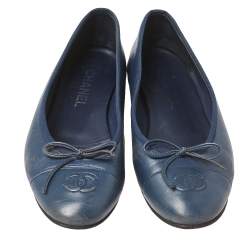 Pre Owned Chanel Blue Leather CC Bow Cap Toe Ballet Flats Size 38.5