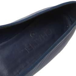 Pre Owned Chanel Blue Leather CC Bow Cap Toe Ballet Flats Size 38.5