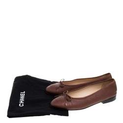 Pre Owned Chanel Brown Leather CC Bow Cap Toe Ballet Flats Size 37.5