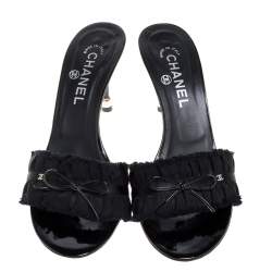 Pre Owned Chanel Black Fabric Trim Bow Slide Sandals Size 39