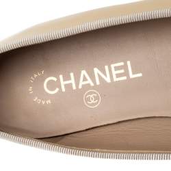 مملوكة مسبقًا Chanel Beige Patent Leather CC Cap Toe Ballet Flats Size 39