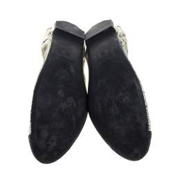 مملوكة مسبقًا حذاء فلات باليه شانيل مجعد سى سى جلد أسود / ذهبى مقاس 39