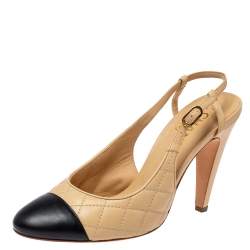 Pre Owned صندل شانيل فتحة كعب غطاء مقدمة جلد مبطن بيج / أسود مقاس 41