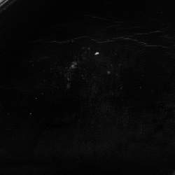 Pre Owned صندل شانيل فتحة كعب غطاء مقدمة جلد أسود مقاس 38.5