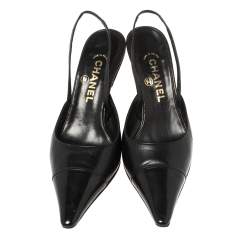 Pre Owned صندل شانيل فتحة كعب غطاء مقدمة جلد أسود مقاس 38.5