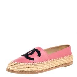 مملوكة مسبقًا Chanel Pink Leather Greek Summer CC Raffia Flats Size 39