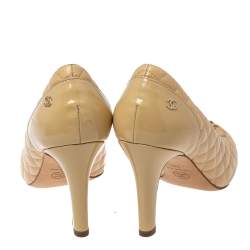 Pre Owned Chanel Beige Quilted Leather Chain Embellished Pumps Size 39