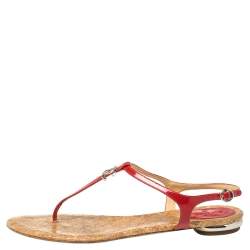 Pre Owned Chanel Red Patent Leather CC T-Strap Thong Flat Sandals Size 41