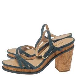 مملوكة مسبقًا Chanel Grey Suede Leather Ankle Strap Cork Platform Sandals Size 40