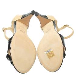 Pre Owned صندل شانيل سير كاحل كاميليا جلد لامع أسود مقاس 37 