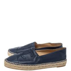 Pre Owned حذاء إسبادريلز شانيل شعار سى سى جلد أزرق مقاس 40