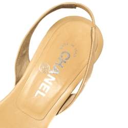 Pre Owned صندل شانيل فتحة كعب سير سلسلة جلد بيج مقاس 38