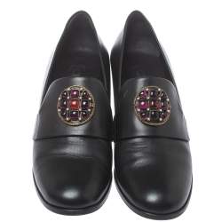 Pre Owned Chanel Black Leather Crystal Embellished Pumps Size 38.5