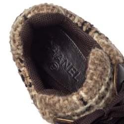 مملوكة مسبقًا حذاء رياضى شانيل أربطة سى سى جلد ميتالك وتويد صوف بني مقاس 41