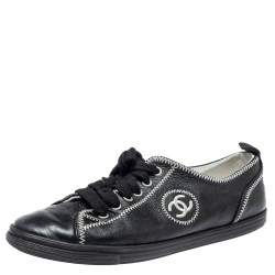Chanel Black Leather CC Low Top Sneakers Size 39.5 Chanel