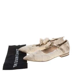 مملوكة مسبقًا حذاء فلات باليه شانيل مقدمة مدببة دانتيل كريمى مقاس 40.5