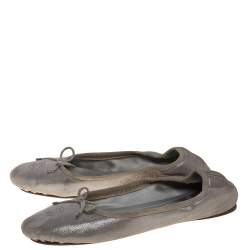 Pre Owned Chanel Silver Glitter Suede CC Ballet Flats Size 40
