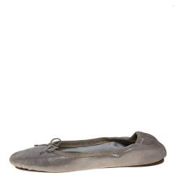 Pre Owned Chanel Silver Glitter Suede CC Ballet Flats Size 40