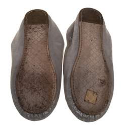 Pre Owned Chanel Silver Glitter Suede CC Ballet Flats Size 40