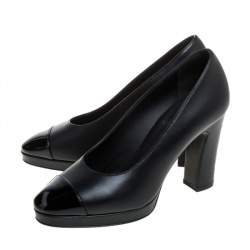 Pre Owned حذاء كعب عالى شانيل كعب عريض غطاء مقدمة سى سى جلد أسود مقاس 36