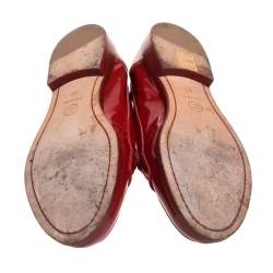 Pre Owned حذاء لوفرز شانيل سليب أون سي سي بالشعار جلد أحمر لامع مقاس 38