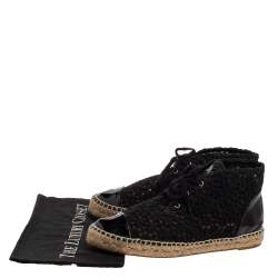 مملوكة مسبقًا Chanel Black Lace And Patent Leather Cap Toe High Top Espadrille Sneakers Size 39