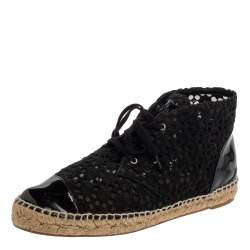 مملوكة مسبقًا Chanel Black Lace And Patent Leather Cap Toe High Top Espadrille Sneakers Size 39