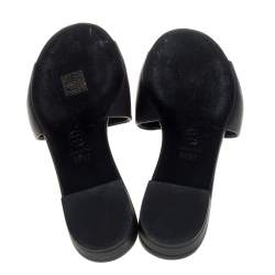 مملوكة مسبقًا Chanel Black Leather CC Slide Sandals Size 38.5
