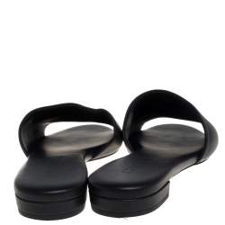 مملوكة مسبقًا Chanel Black Leather CC Slide Sandals Size 38.5
