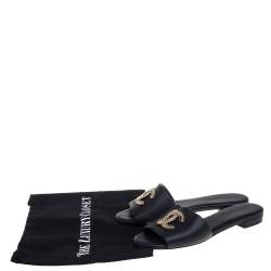مملوكة مسبقًا Chanel Black Leather CC Slide Sandals Size 38.5