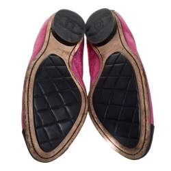Pre Owned Chanel Pink/Black Leather CC Scrunch Ballet Flats Size 38.5