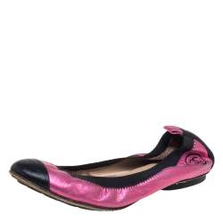 Pre Owned Chanel Pink/Black Leather CC Scrunch Ballet Flats Size 38.5