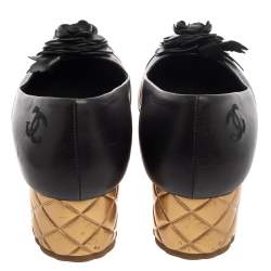 Pre Owned حذاء كعب عالي شانيل كاميليا جلد أسود مقاس 40.5