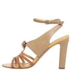 Pre Owned Chanel Two Tone Camellia Leather T-Strap Sandals Size 42