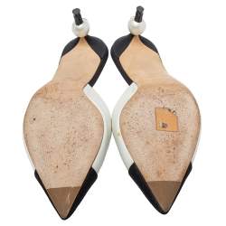 مملوكة مسبقًا Chanel White/Black Leather and Canvas CC Pearl Embellished Heel Mules Size 36
