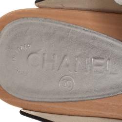 Pre Owned Chanel Metallic Silver Camellia Embellished CC Lock Wooden Clogs Size 39.5