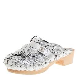 Pre Owned Chanel Metallic Silver Camellia Embellished CC Lock Wooden Clogs Size 39.5
