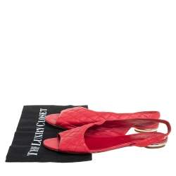Pre Owned Chanel Red Quilted Leather Flat Sandals Size 40.5