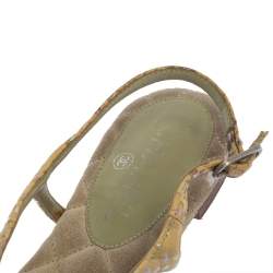 مملوكة مسبقًا Chanel Yellow Leather Gold CC T Strap Thong Flats Size 37