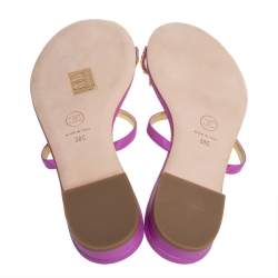 مملوكة مسبقًا Chanel Pink/Gold Leather Embellished Toe Ring Flat Sandals Size 38
