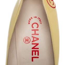 مملوكة مسبقًا Chanel Multicolor Patent Leather Curved Heel Pumps Size 38