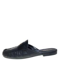 مملوكة مسبقًا حذاء سلايد شانيل جلد اسود مقدمة منفصلة مقاس 39