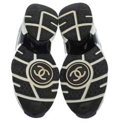 Pre Owned Chanel White/Silver Leather And Polyamide CC Low Top Sneakers Size 38