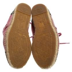 Pre Owned حذاء رياضي إسبادريل شانيل كانفاس لونين مقدمة جلد مزين سي سي مقاس39