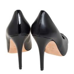 Pre Owned Chanel Black Leather And Patent Leather CC Cap Toe Pumps Size 39