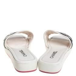 Pre Owned Chanel White/Black Leather CC Cambon Flat Slides Size 41.5