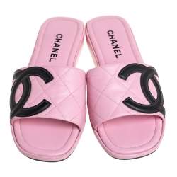 مملوكة مسبقًا Chanel Pink Leather CC Cambon Flat Slides Size 41.5