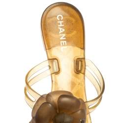 Pre Owned Chanel Gold Rubber Camellia CC Thong Flat Slides Size 39