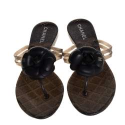 Pre Owned حذاء فلات شانيل كاميليا مطاط أسود/فضي ميتاليك مقاس 38